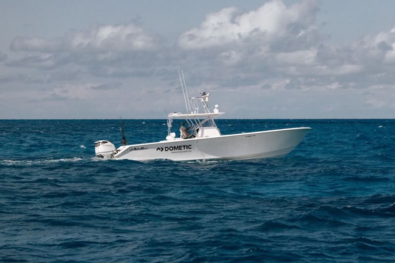 Electric Gyro Holds Your Boat Steady When the Ocean Gets Ugly: Dometic DG3 Review